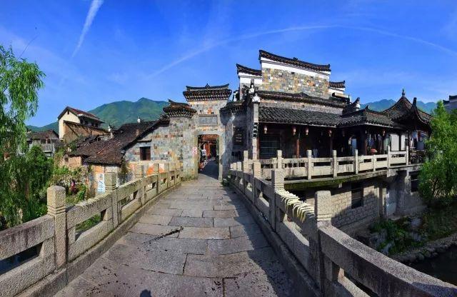 逃离广阔的山川